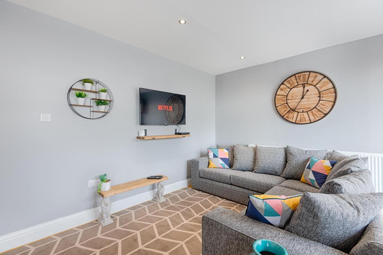 Holiday home Book Now - Tv In Every Bedroom!