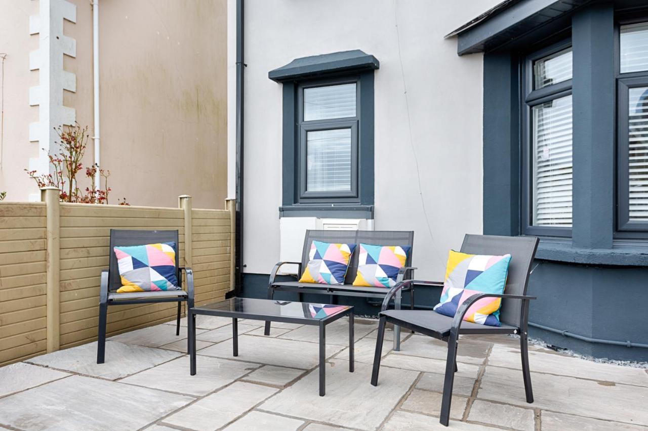 Holiday home Book Now - Tv In Every Bedroom!