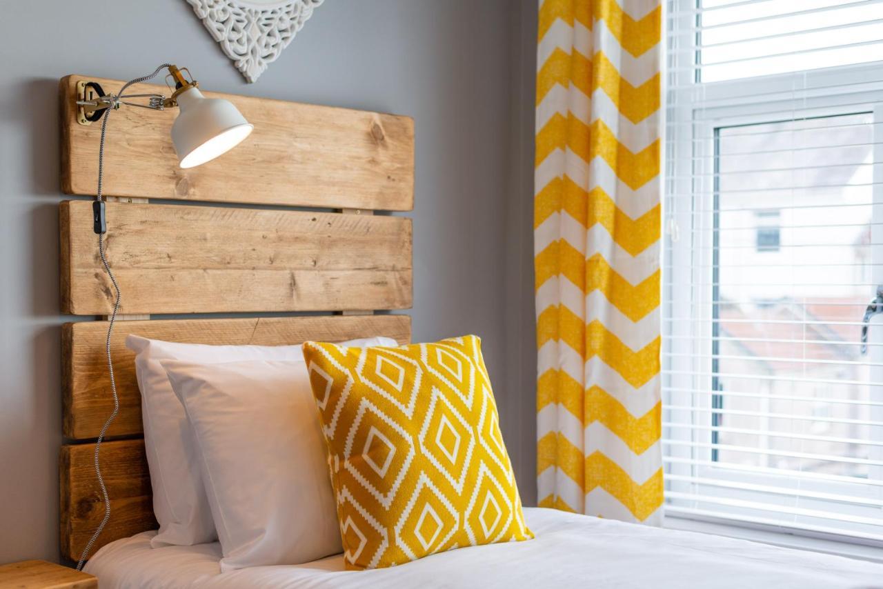 Book Now - Tv In Every Bedroom! Holiday home Swansea